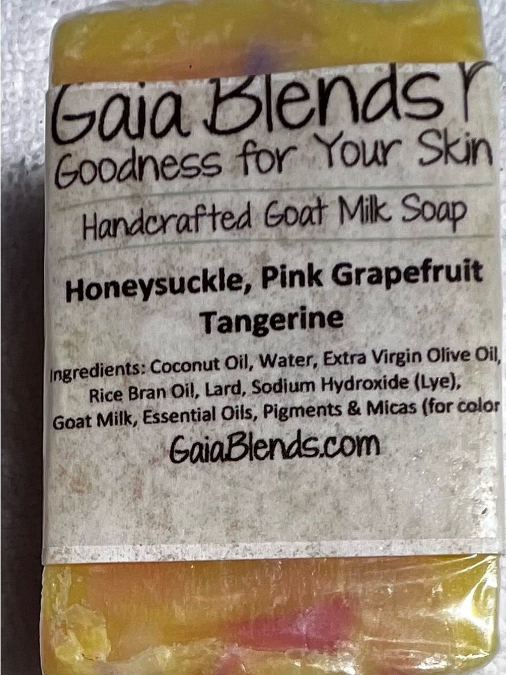 Honeysuckle Pink Grapefruit Tangerine Goat Milk Soap - Pink & Yellow